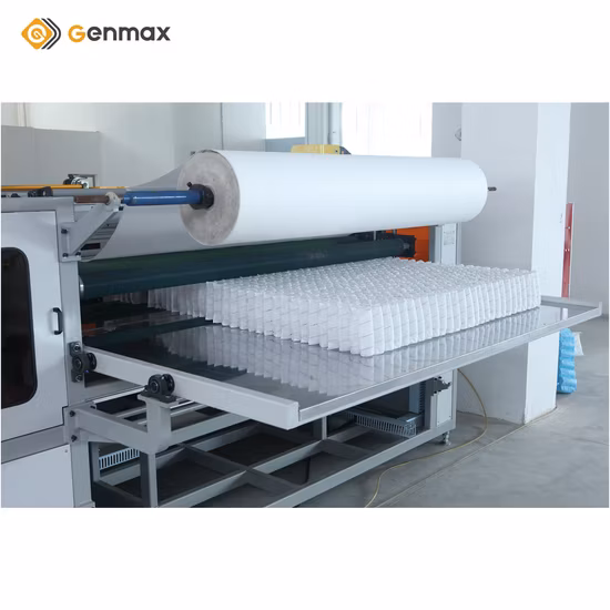 Machine d'assemblage de ressorts ensachés